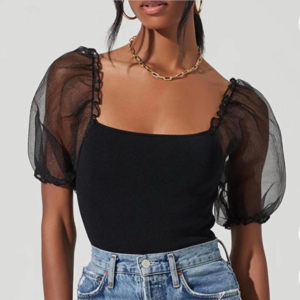 Astr Black Puff Sleeve Bodysuit